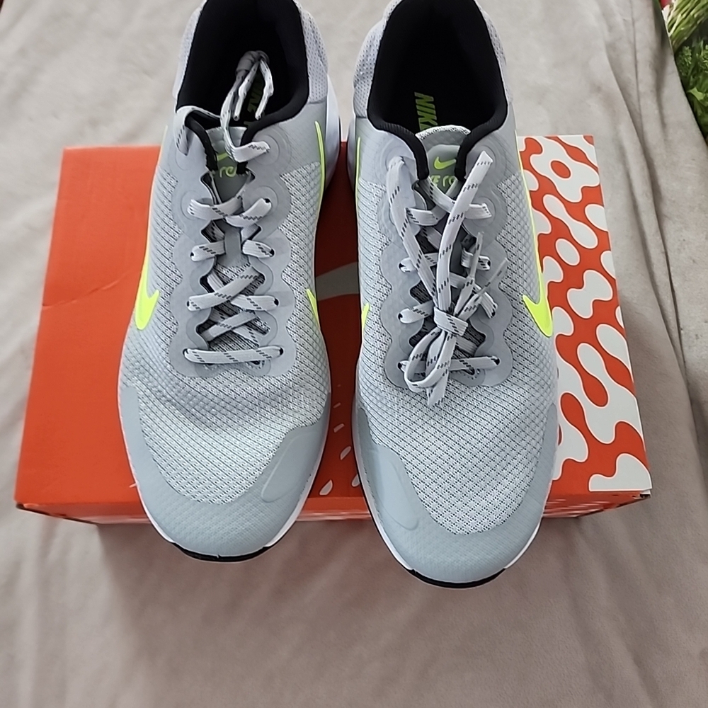 Nike Renew Ride 3 Running Shoes